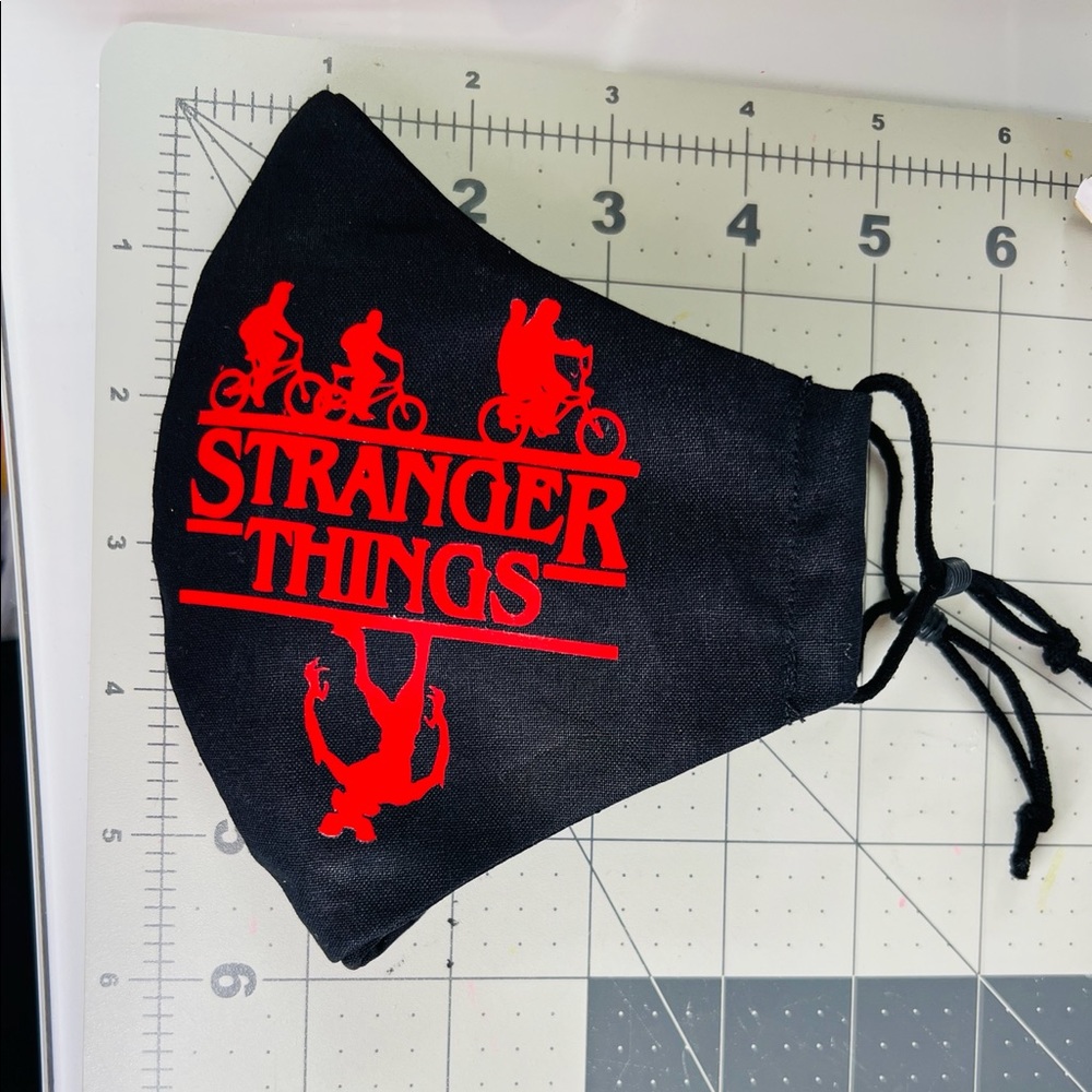 Stranger things face mask - Picture 3 of 6